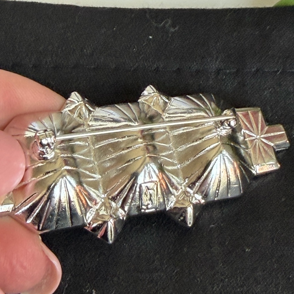 SOLD 🩷YSL Vintage Art Deco Crystal Brooch - Picture 4 of 4